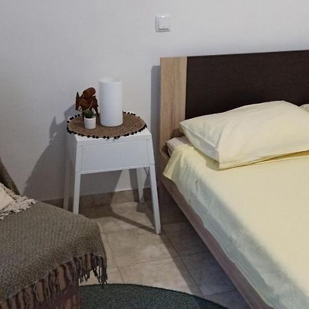 Studio Apartment Nika Split Bagian luar foto